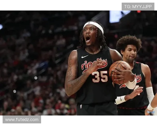 开拓者官方确认亨德森启动无对抗训练两周后复查进展篮球康复状态评估 开拓者官方确认亨德森启动无对抗训练两周后复查进展篮球康复状态评估